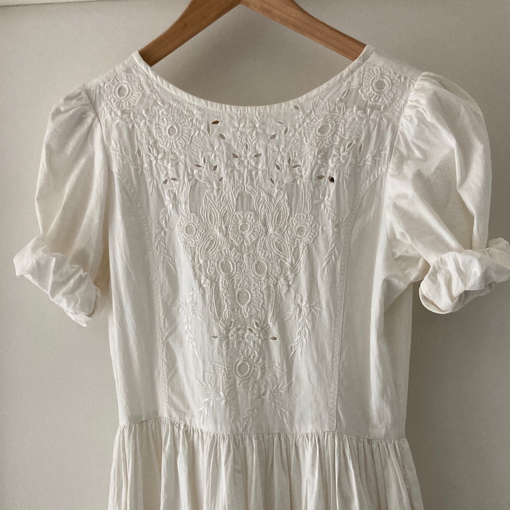 VINTAGE Dress - Picture 11 of 15